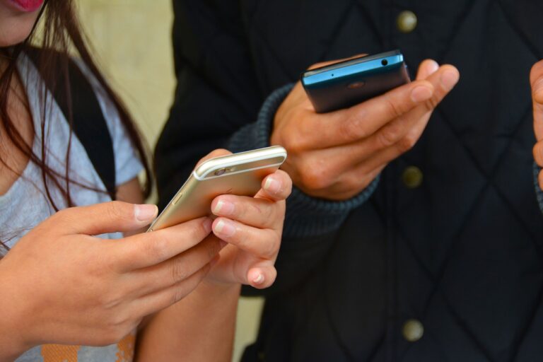 Danskerne er Vilde med Chat og SMS